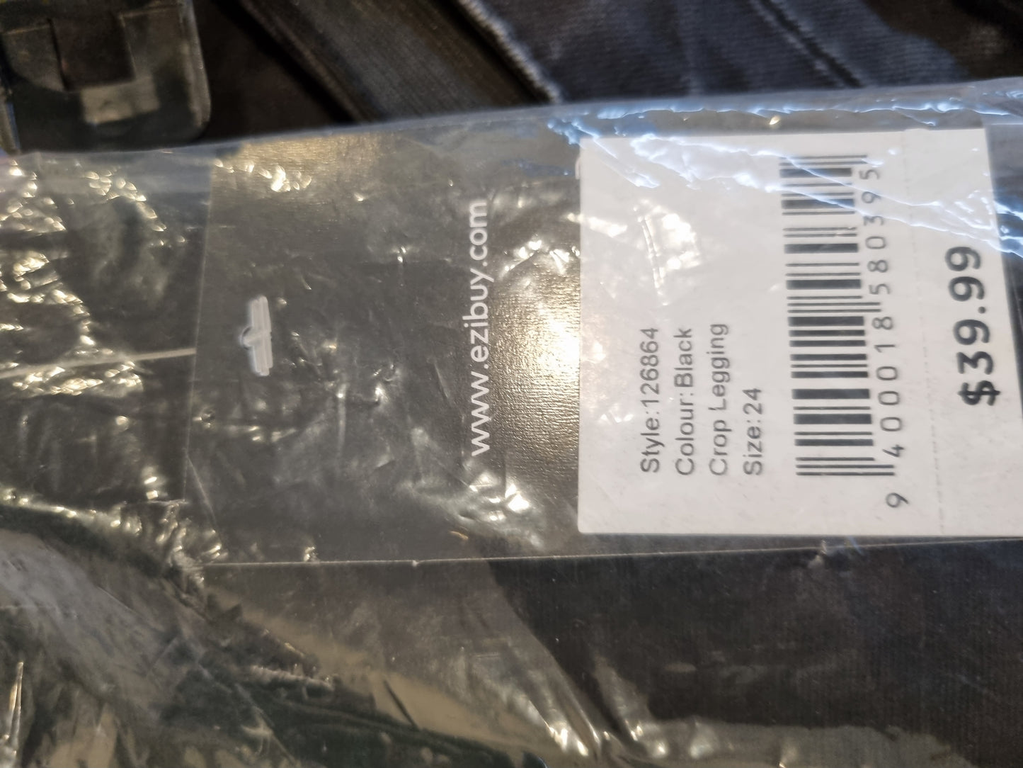 Sara Crop Leggings - Size 24 (BNWT)