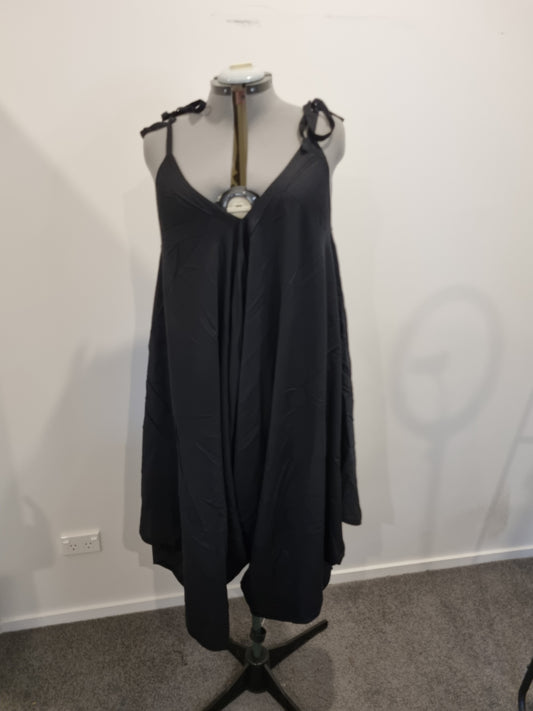 Isla-Maree Jumpsuit - Size M/L (20/22)