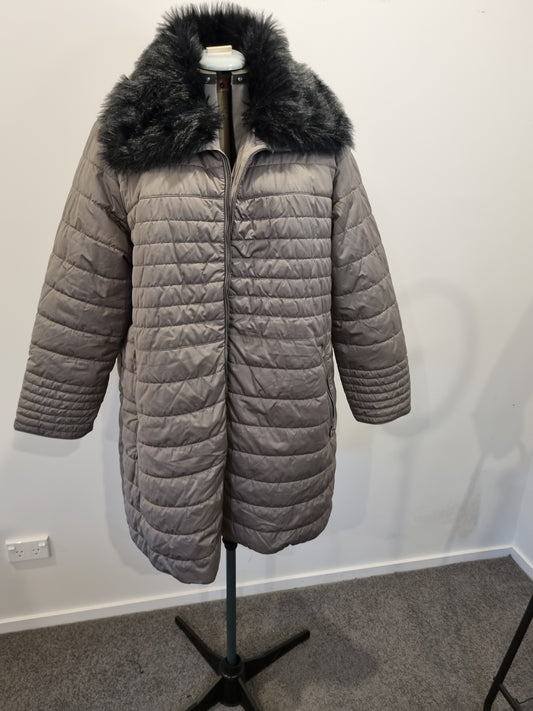 Autograph Puffer Jacket - Size 22