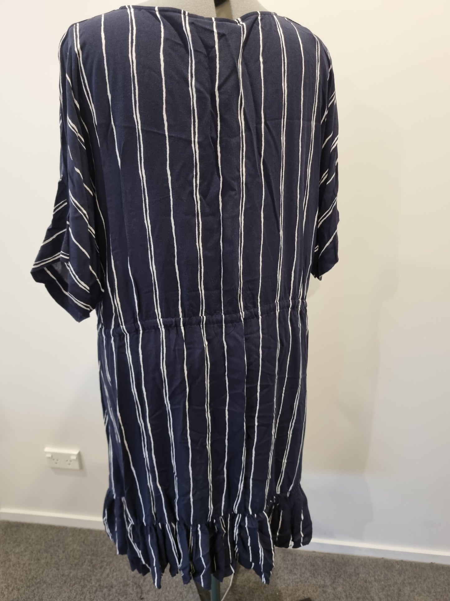 Autograph Dress - Size 24