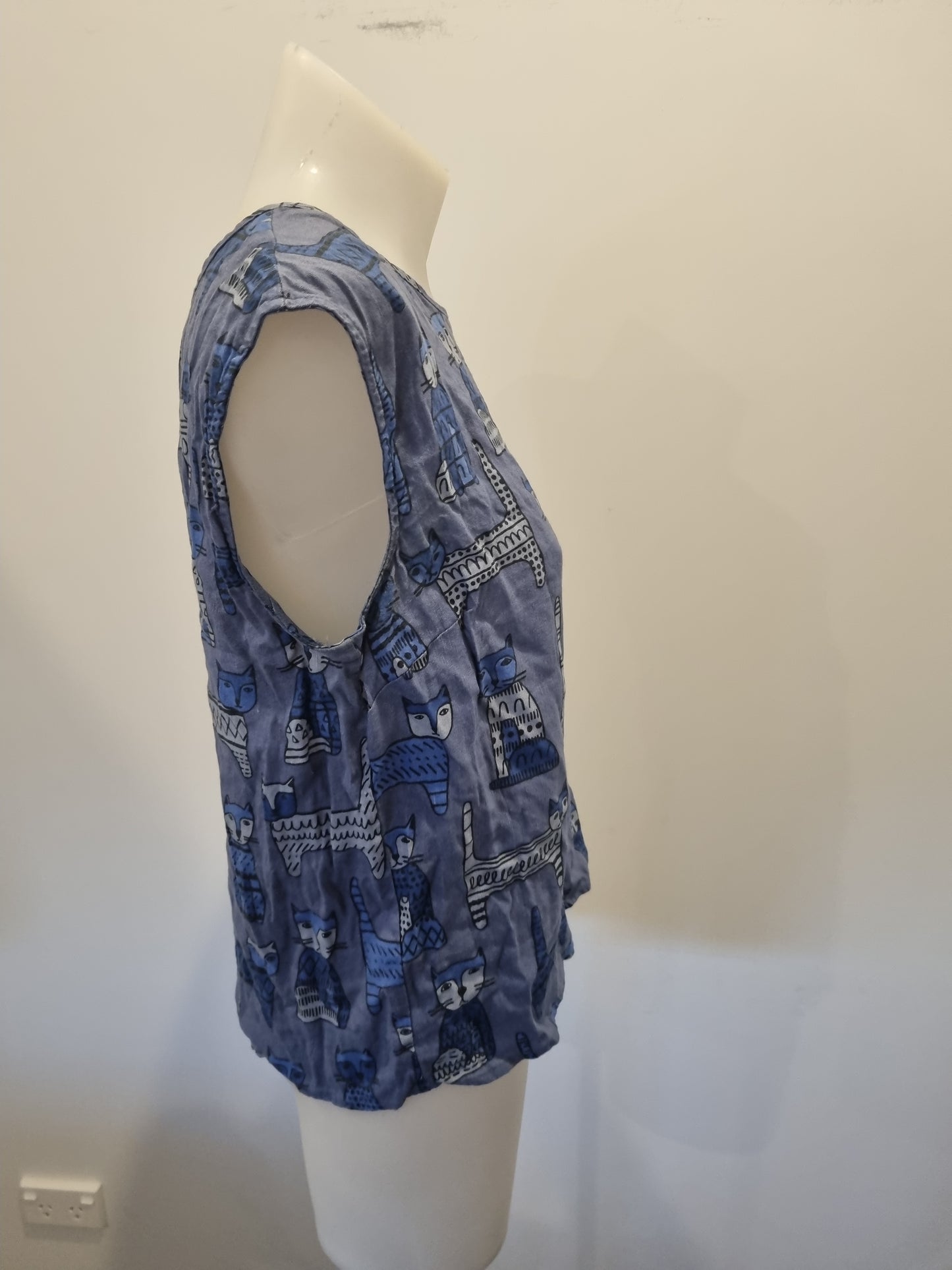 Princess Highway Sleeveless Top - Size 10