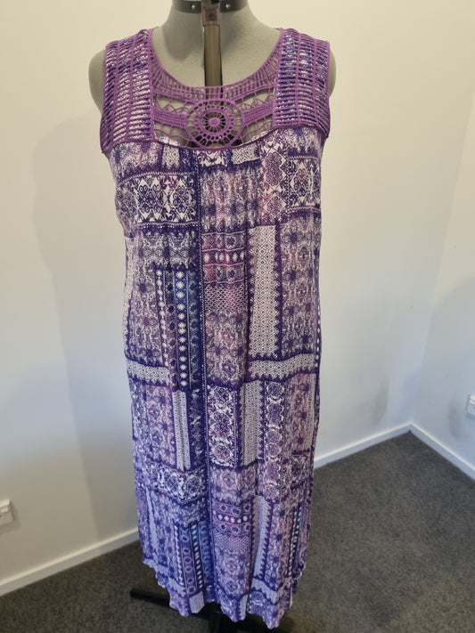 Autograph Dress - Size 20