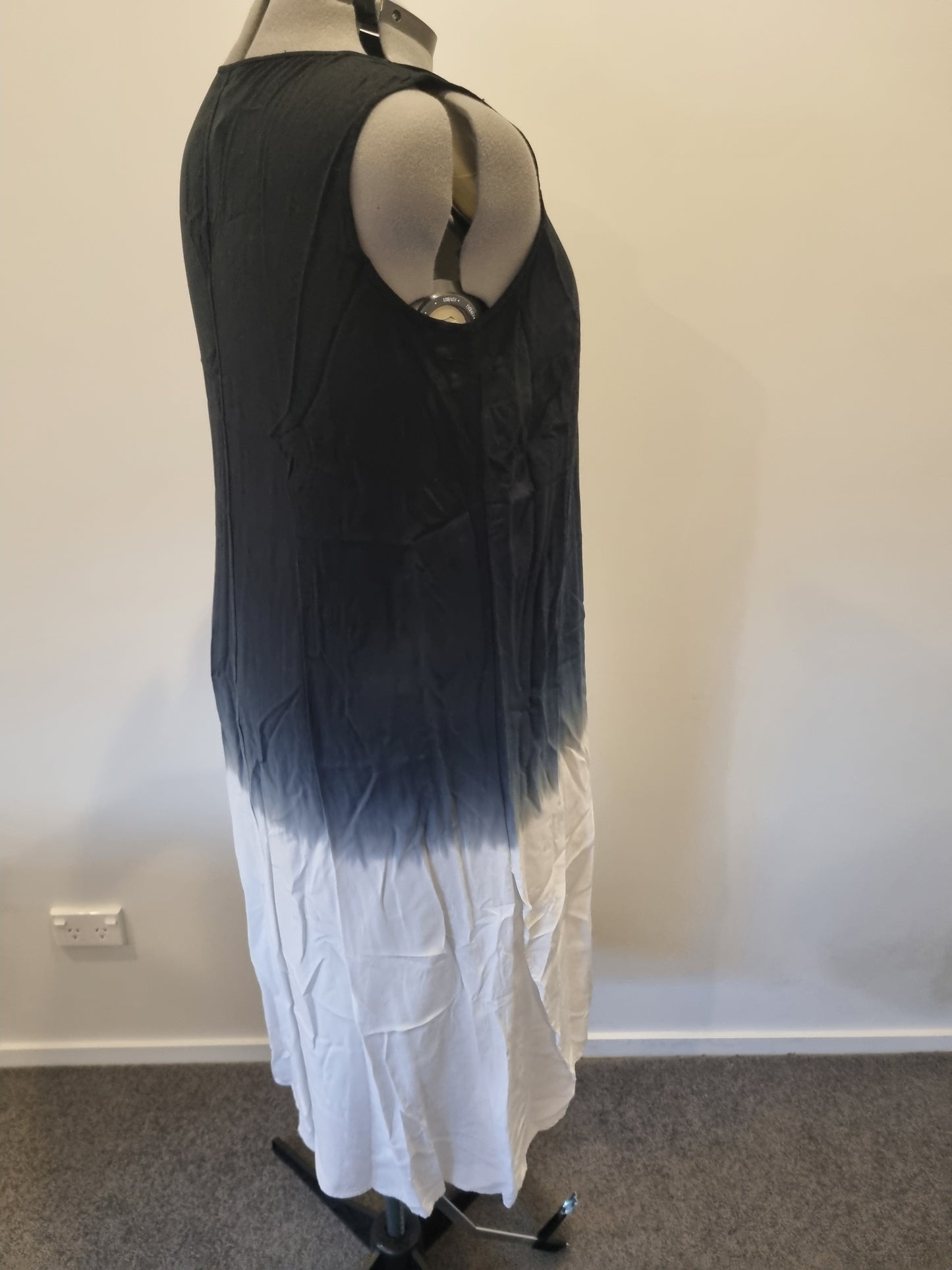 Autograph Dress - Size 18