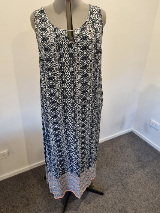 Autograph Dress - Size 20