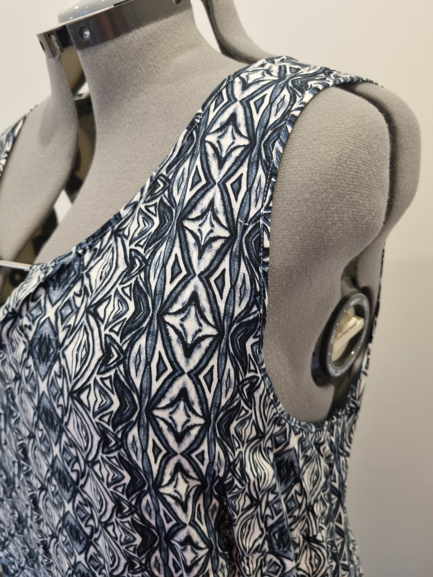 Autograph Dress - Size 20