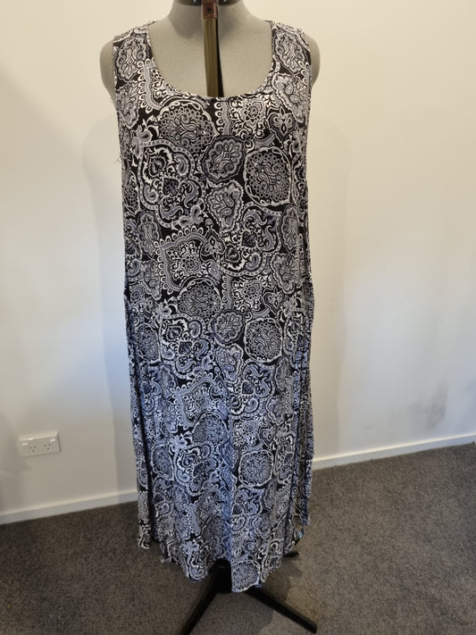 Autograph Dress - Size 18
