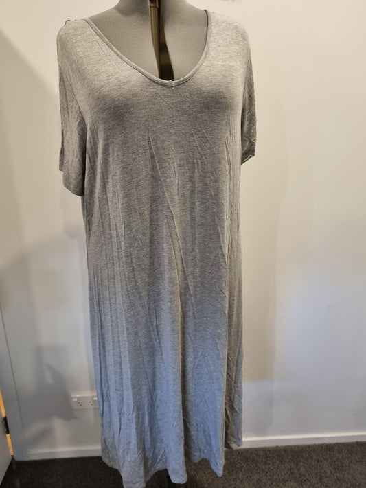 Sara Slip Dress - Size 24 (BNWT)