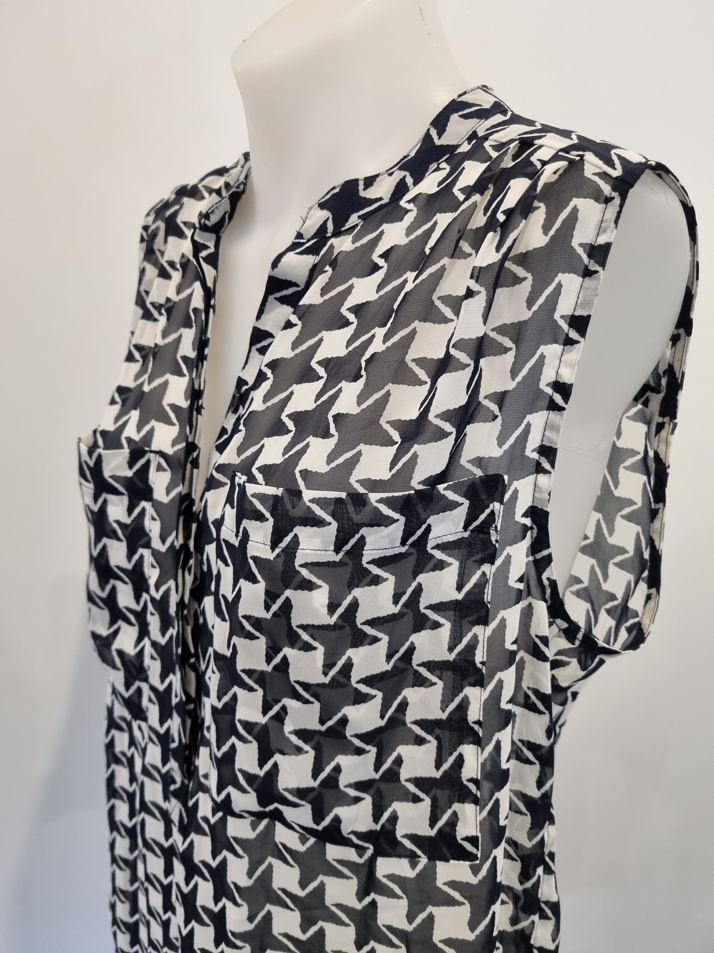 Storm Top - Size 10