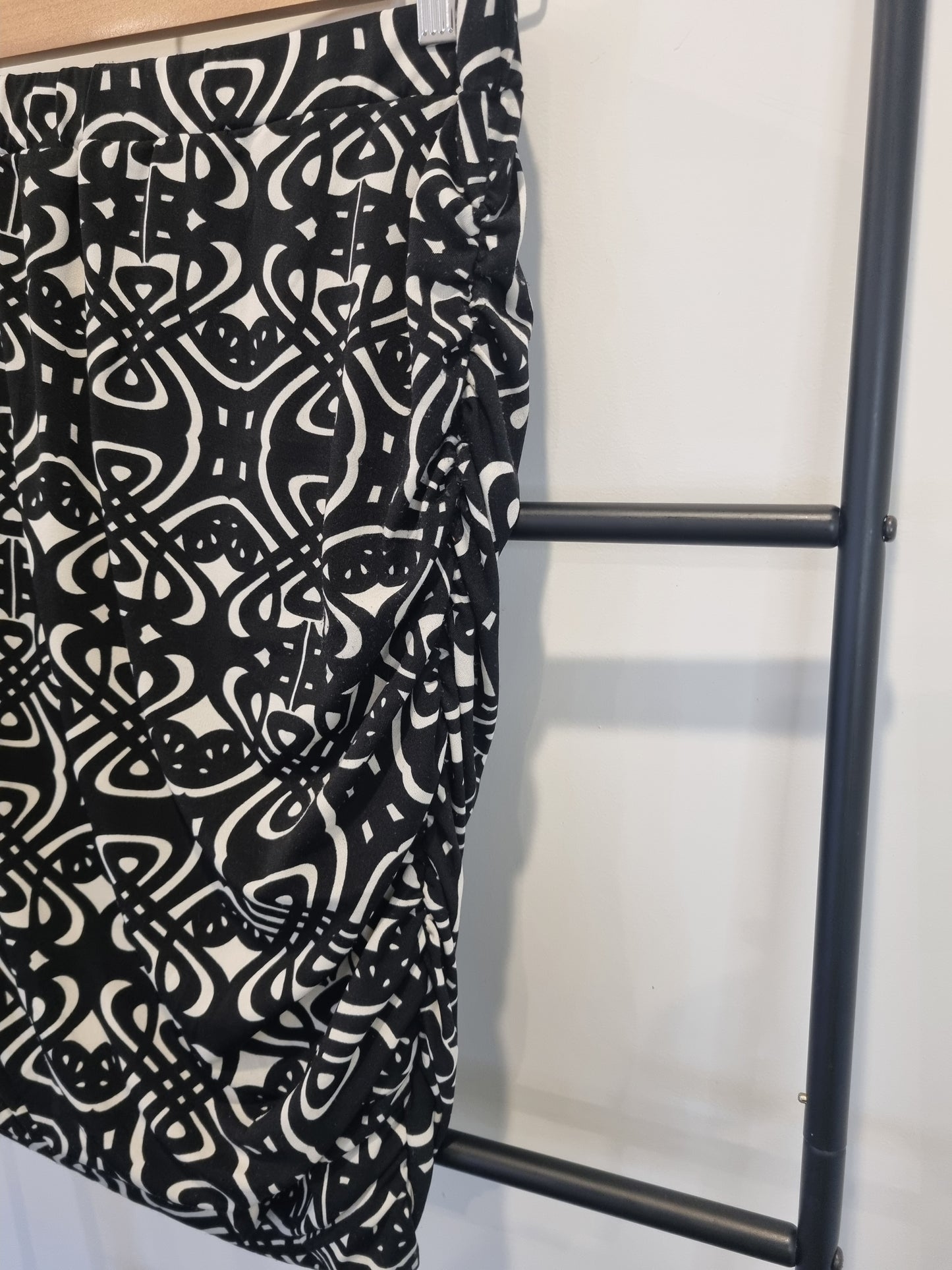 Charlo Skirt - Size 14