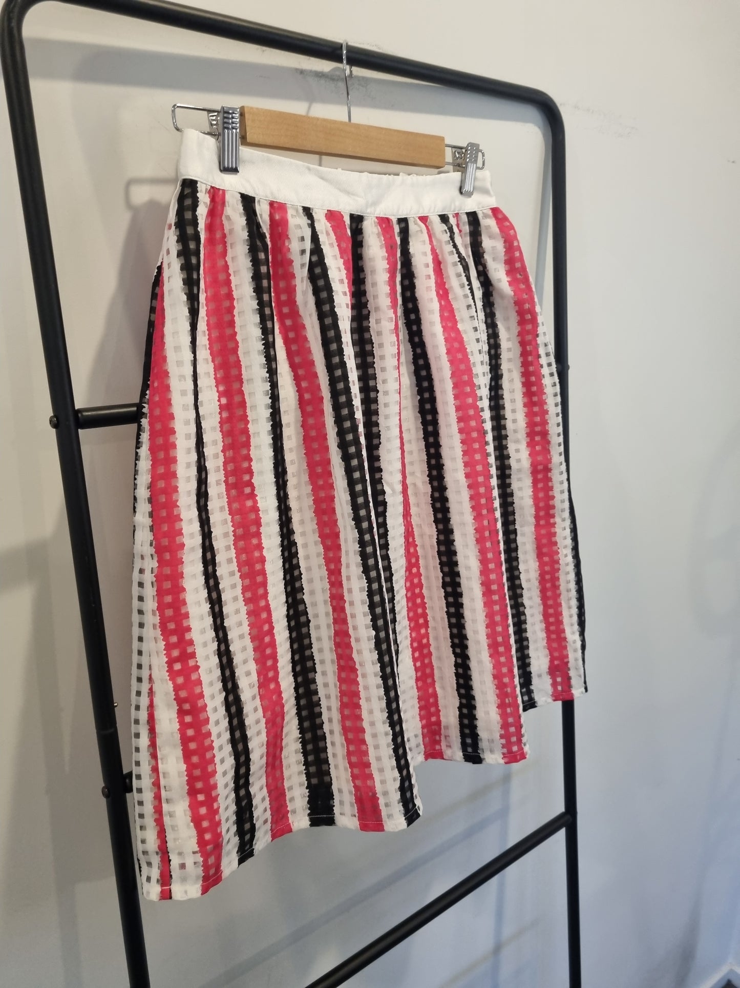 Meekat Skirt - Size 14