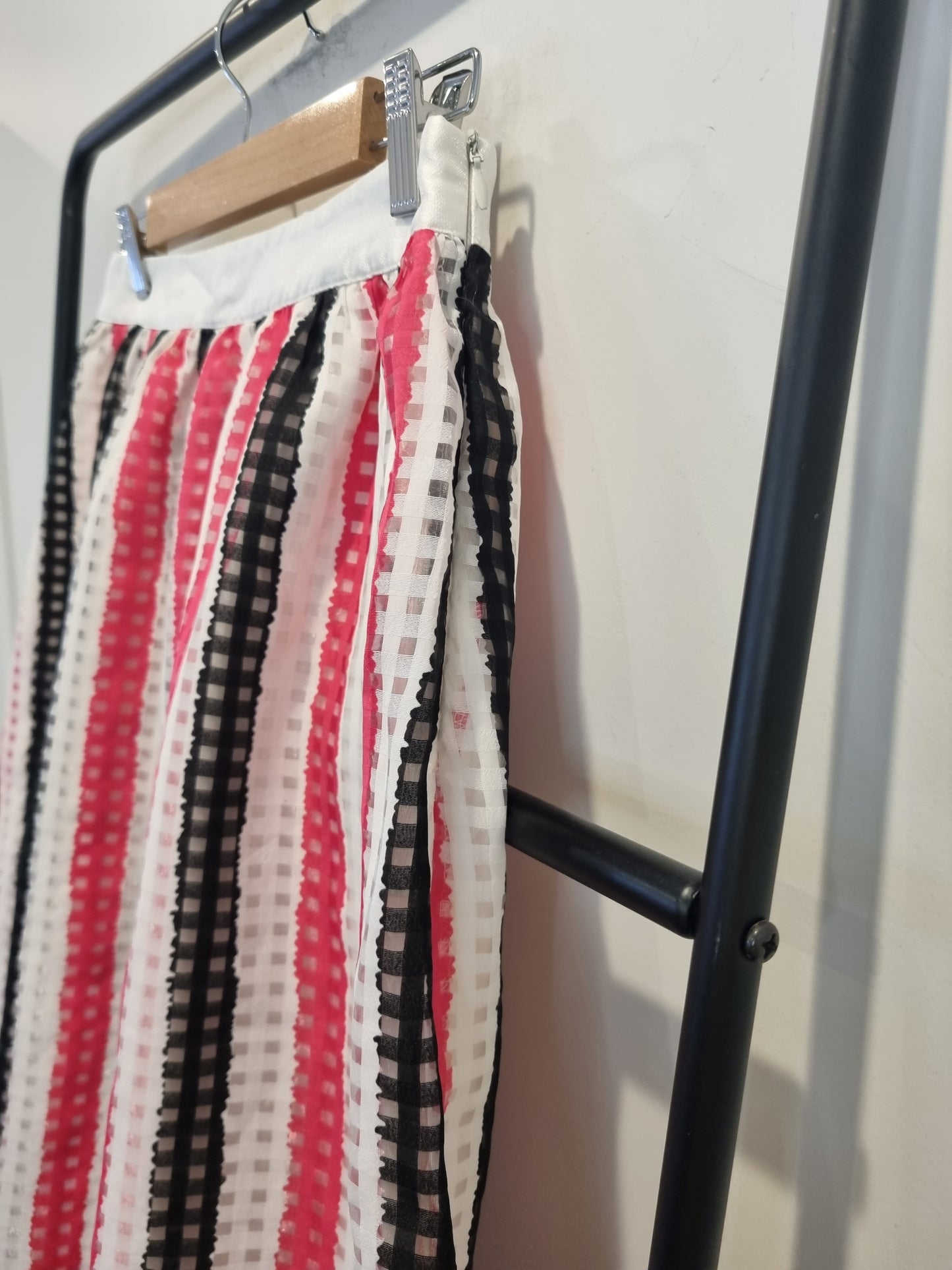 Meekat Skirt - Size 14