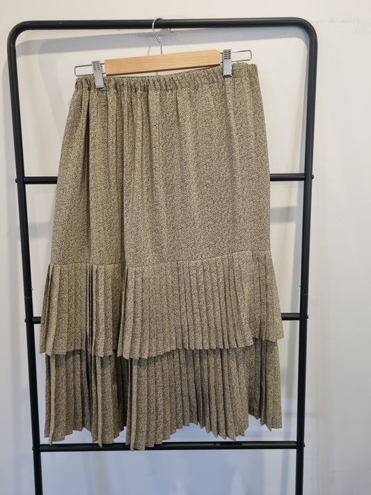 Queens Skirt - Size 14