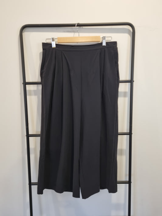 Paula Ryan Culottes - Size L