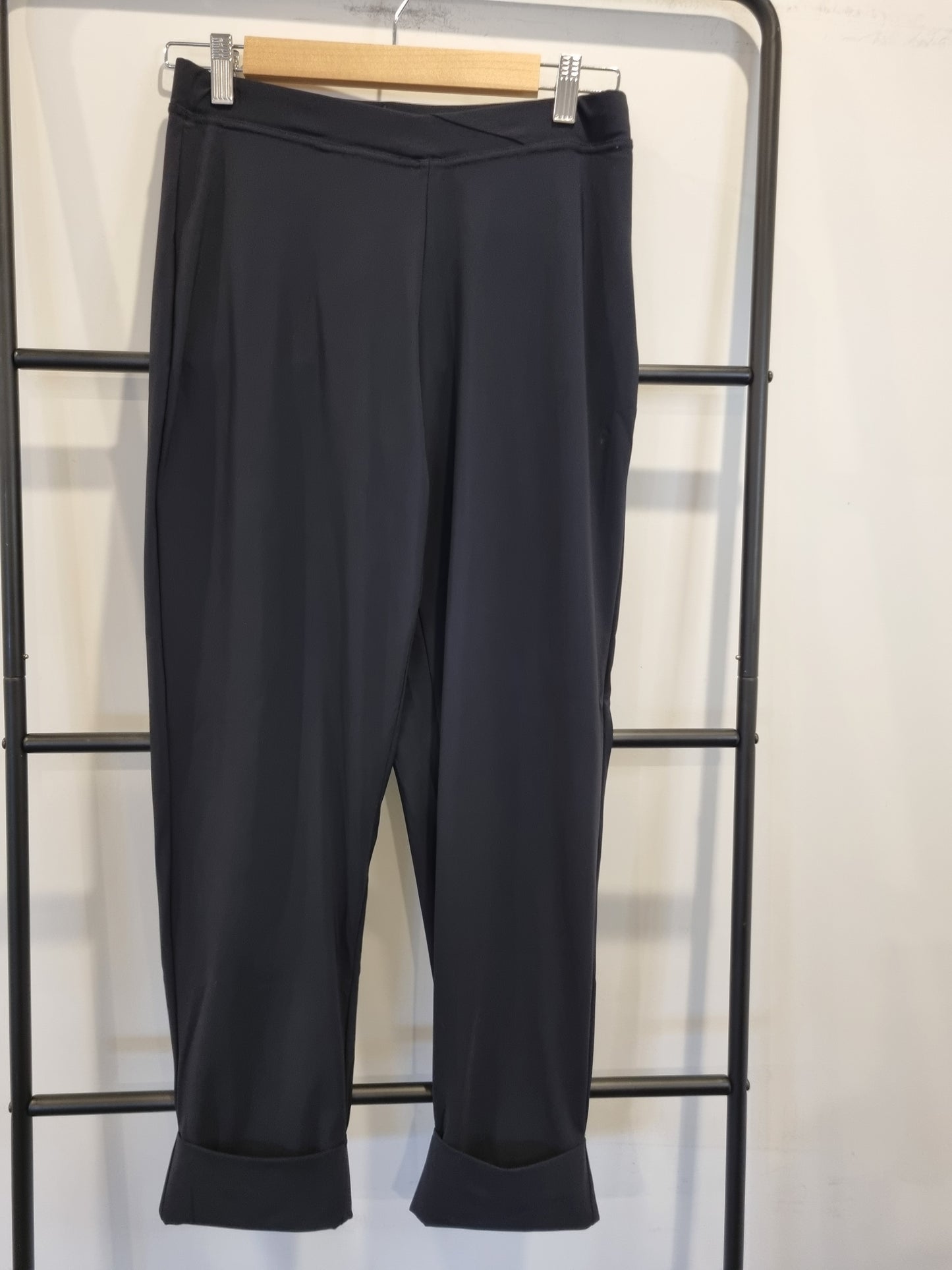 Paula Ryan Cuffed Pants - Size M (BNWT)