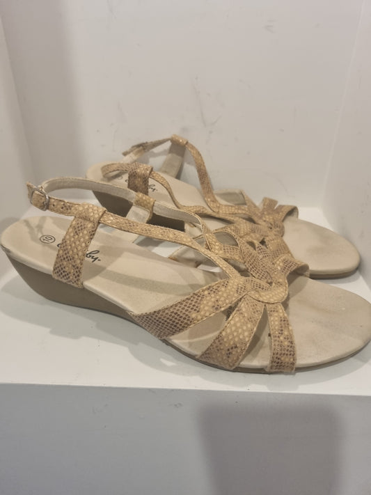 Grosby Heels - Size 10