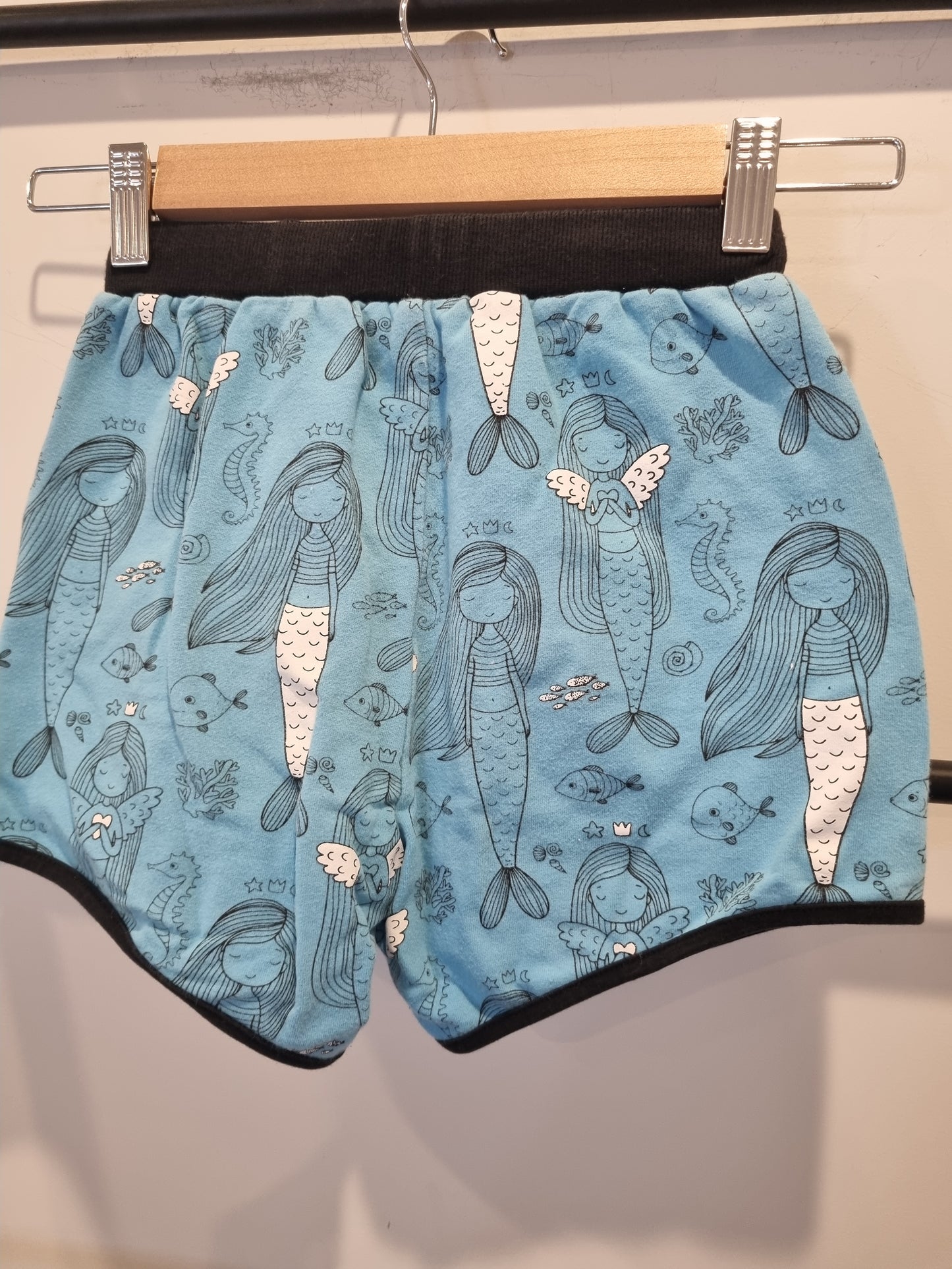 Kissed by Radicool Shorts - Youth 7