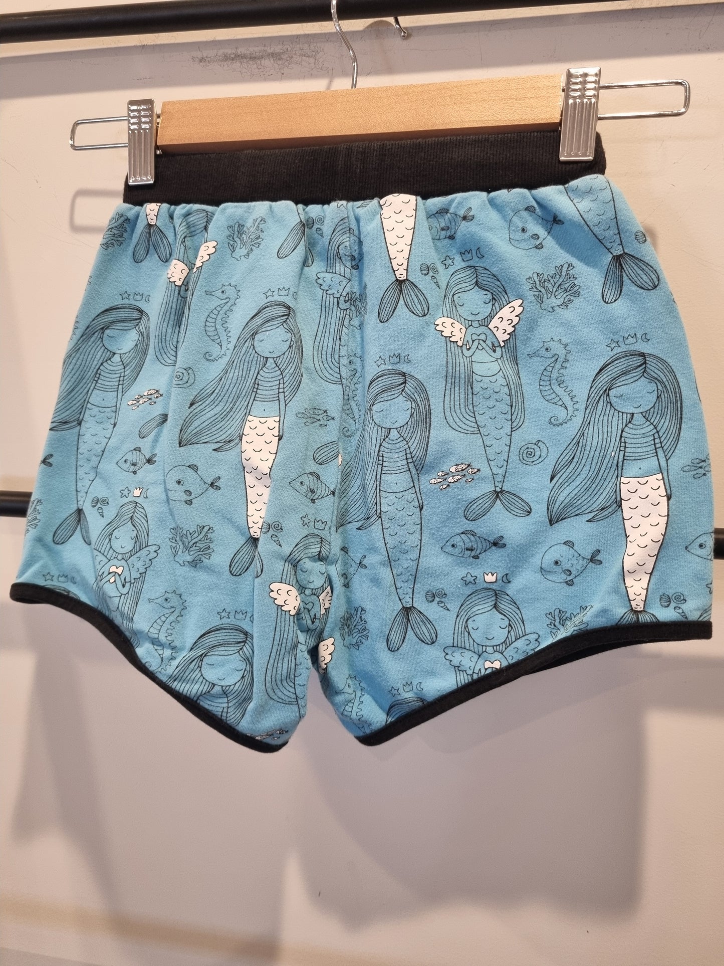 Kissed by Radicool Shorts - Youth 7