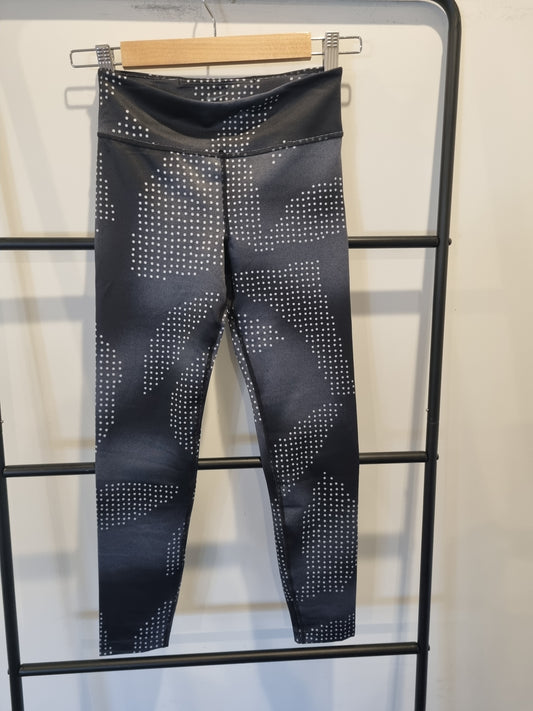 Nike DriFit Leggings - Youth M (10-12)