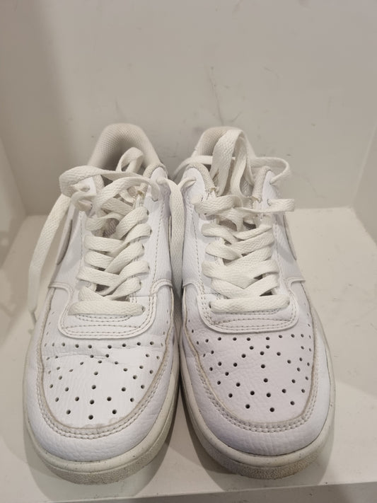 Nike Air Force - US 3.5Y