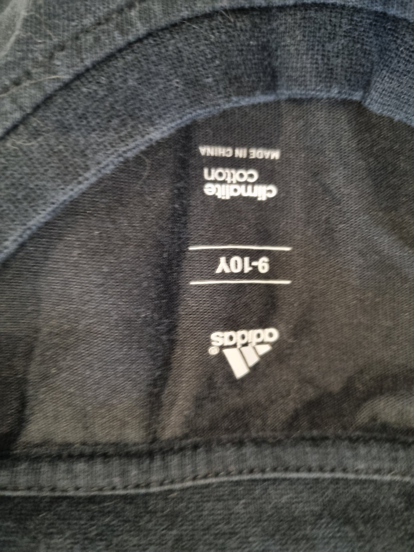 Addidas Tshirt - Youth 9-10