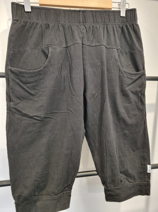 Home-lee Apartment Shorts - Size 10