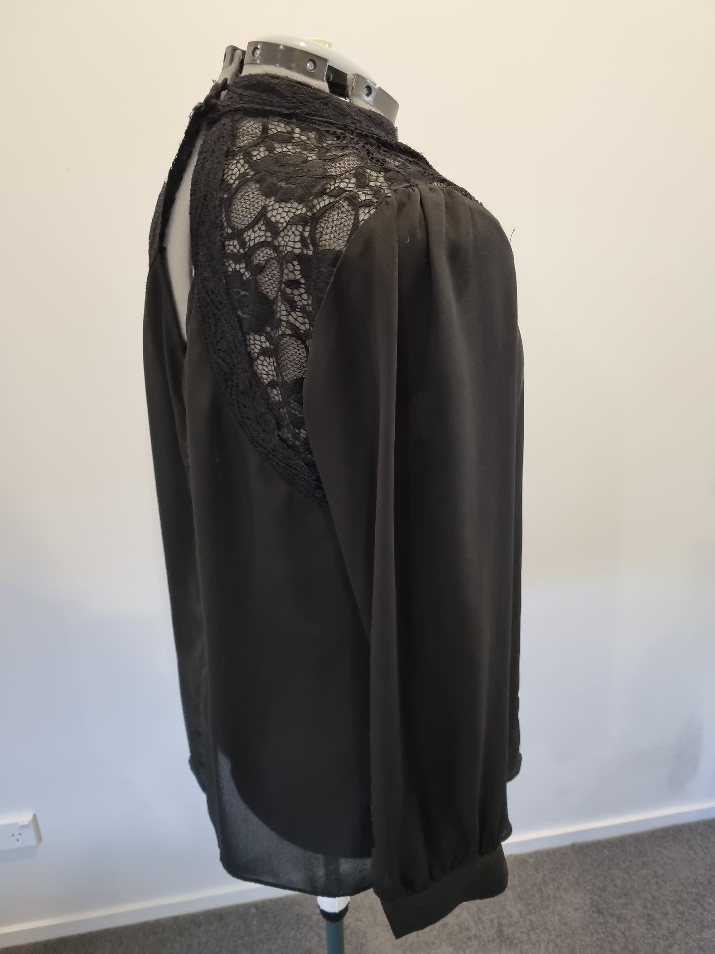 City Chic Top - Size M (18)