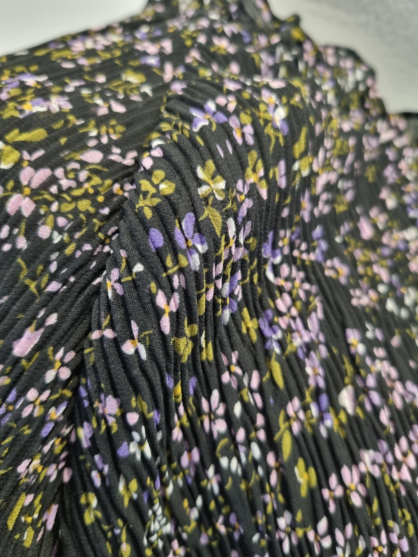 Gloss (by Shineon) Top - Size 18 (BNWT)