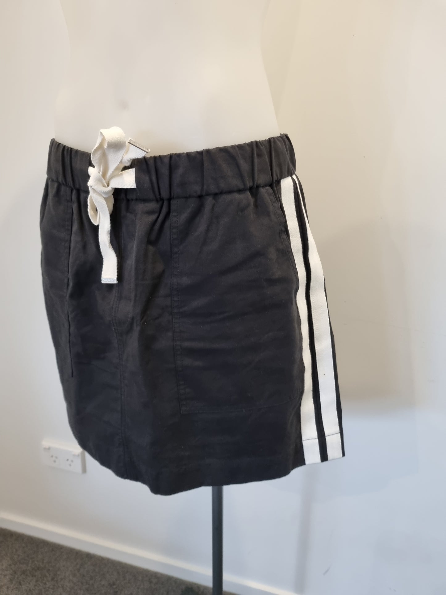 Dluxe Mini Skirt - Size L