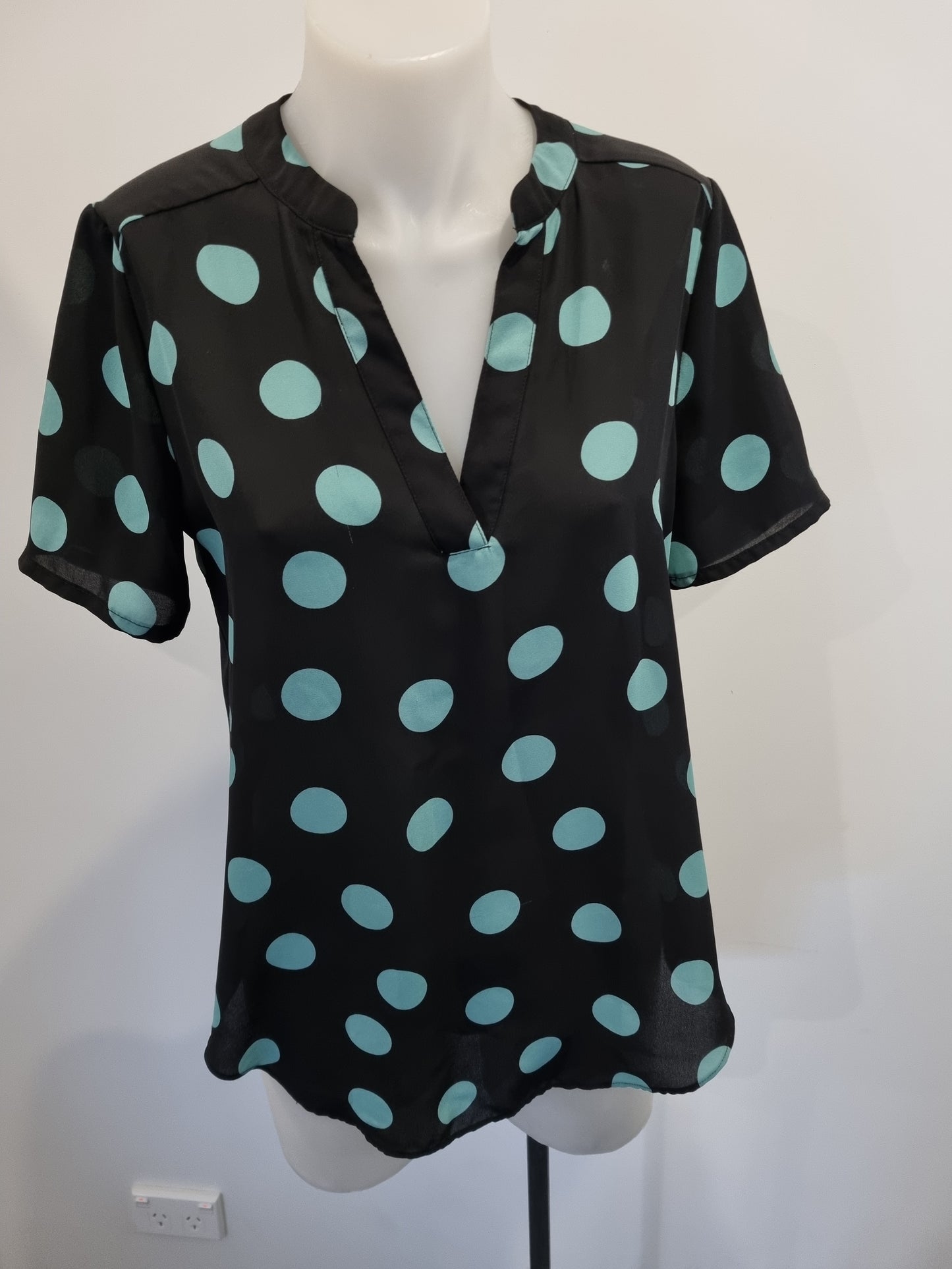 Whistle Petite Top - Size 8