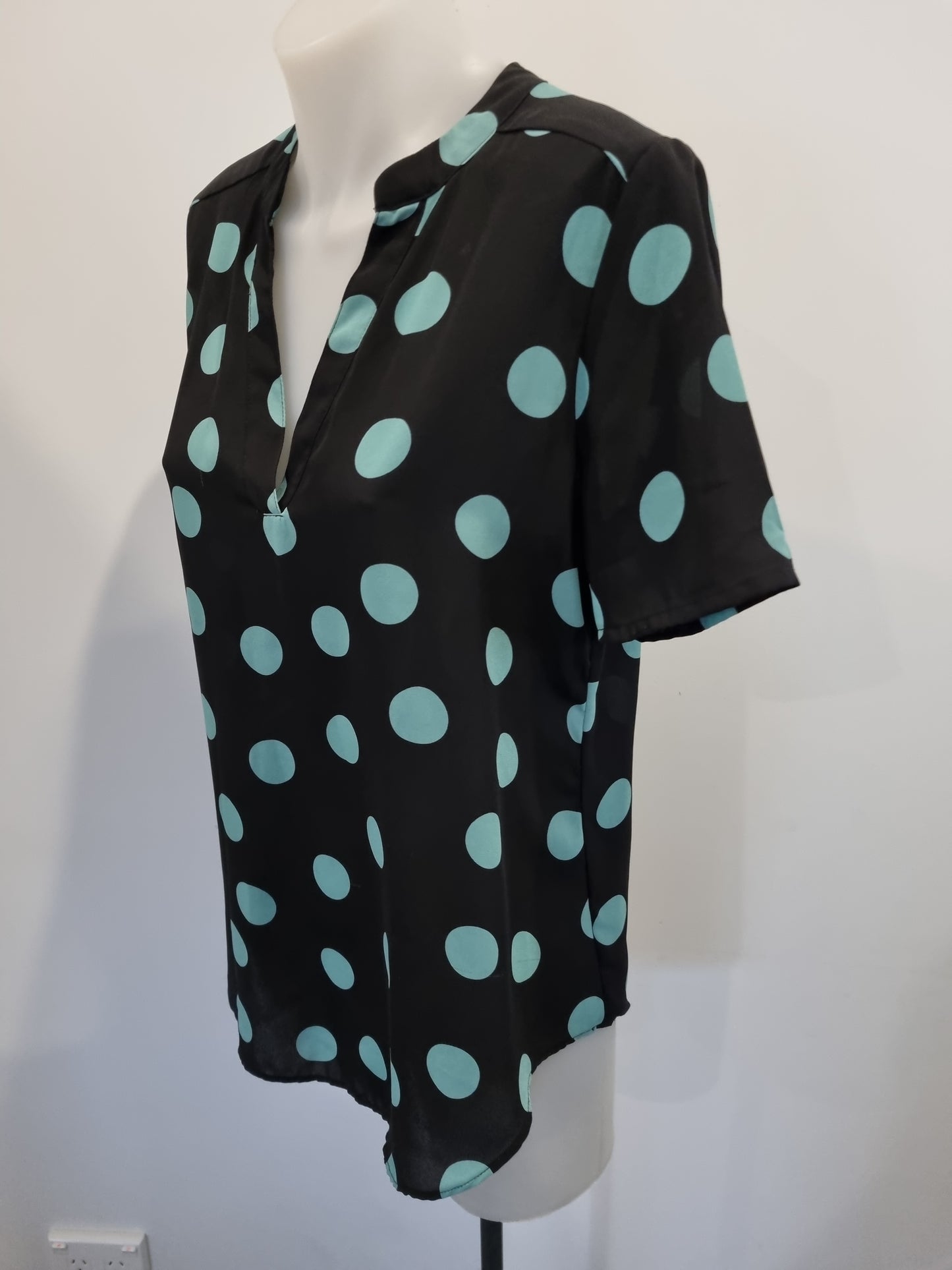 Whistle Petite Top - Size 8