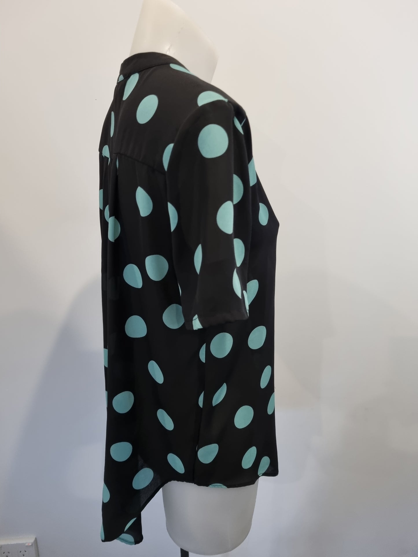 Whistle Petite Top - Size 8
