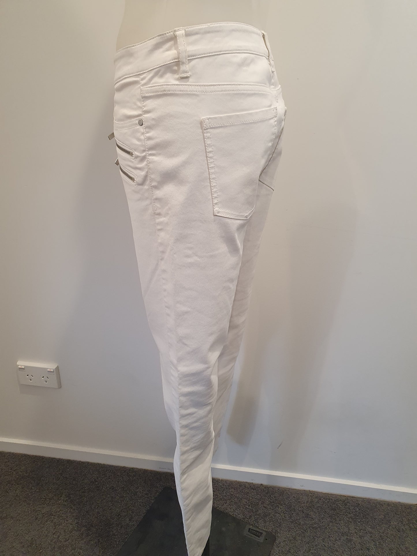 Witchery Jeans - Size 10