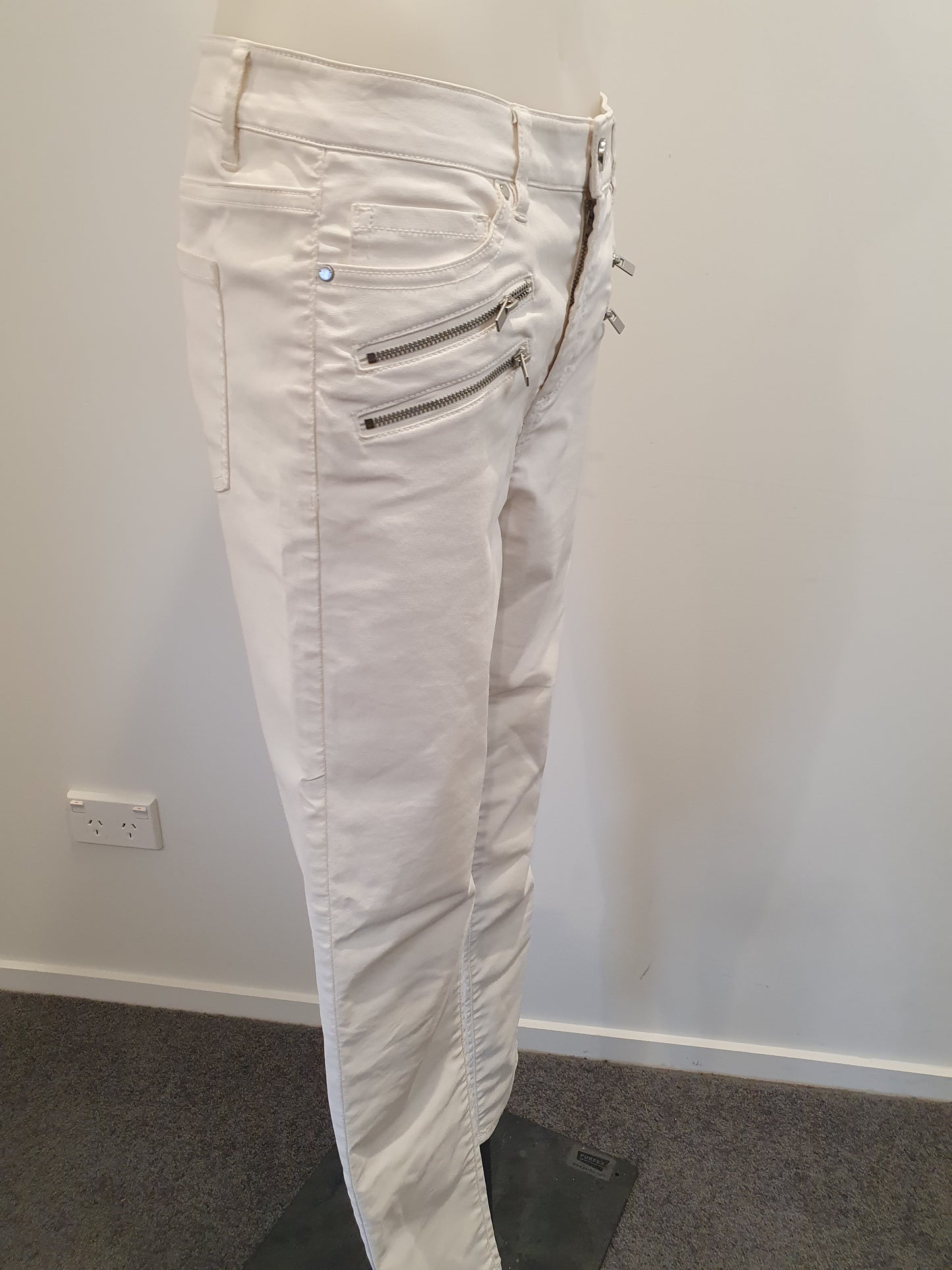 Witchery Jeans - Size 10