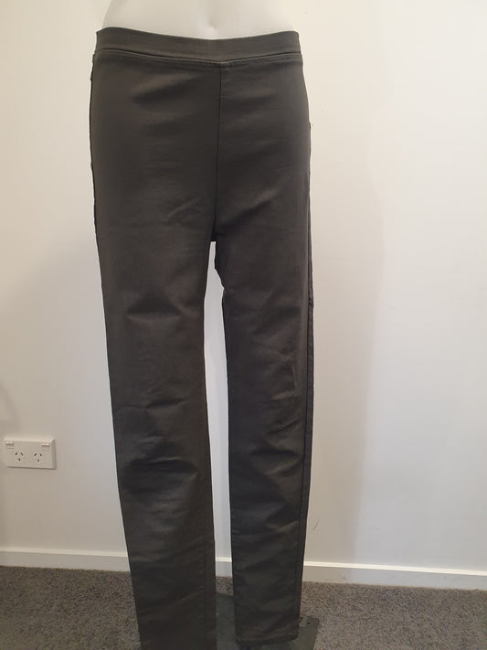 Vassalli Coated Pants - Size 10