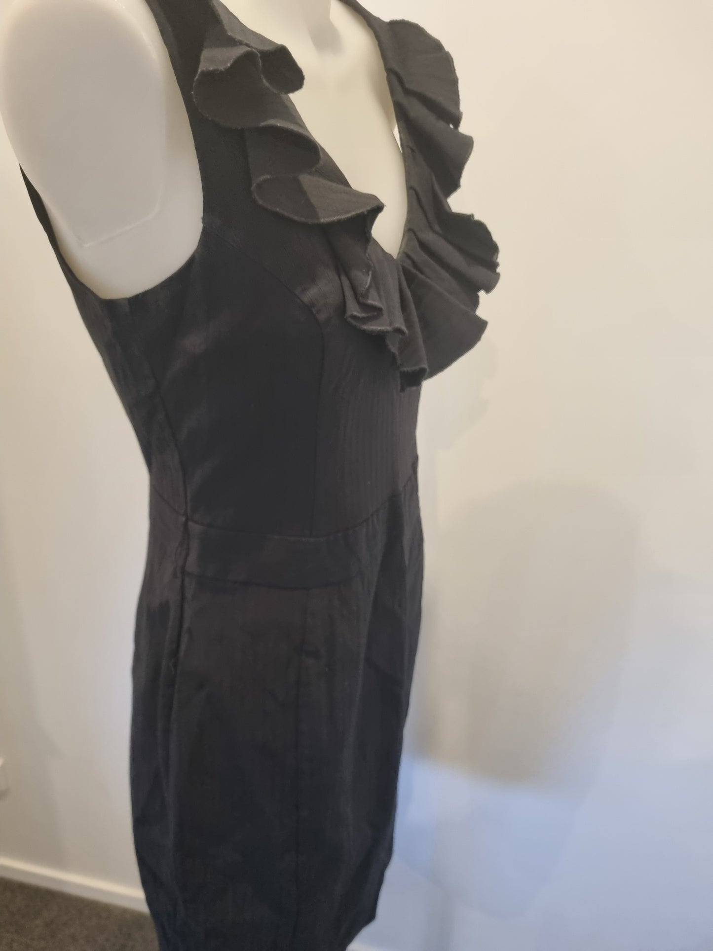 Cue dress - Size 10