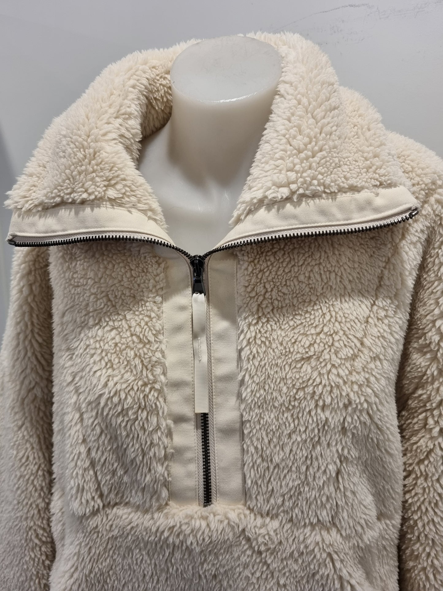 Varley Posey Sherpa Fleece - Size L