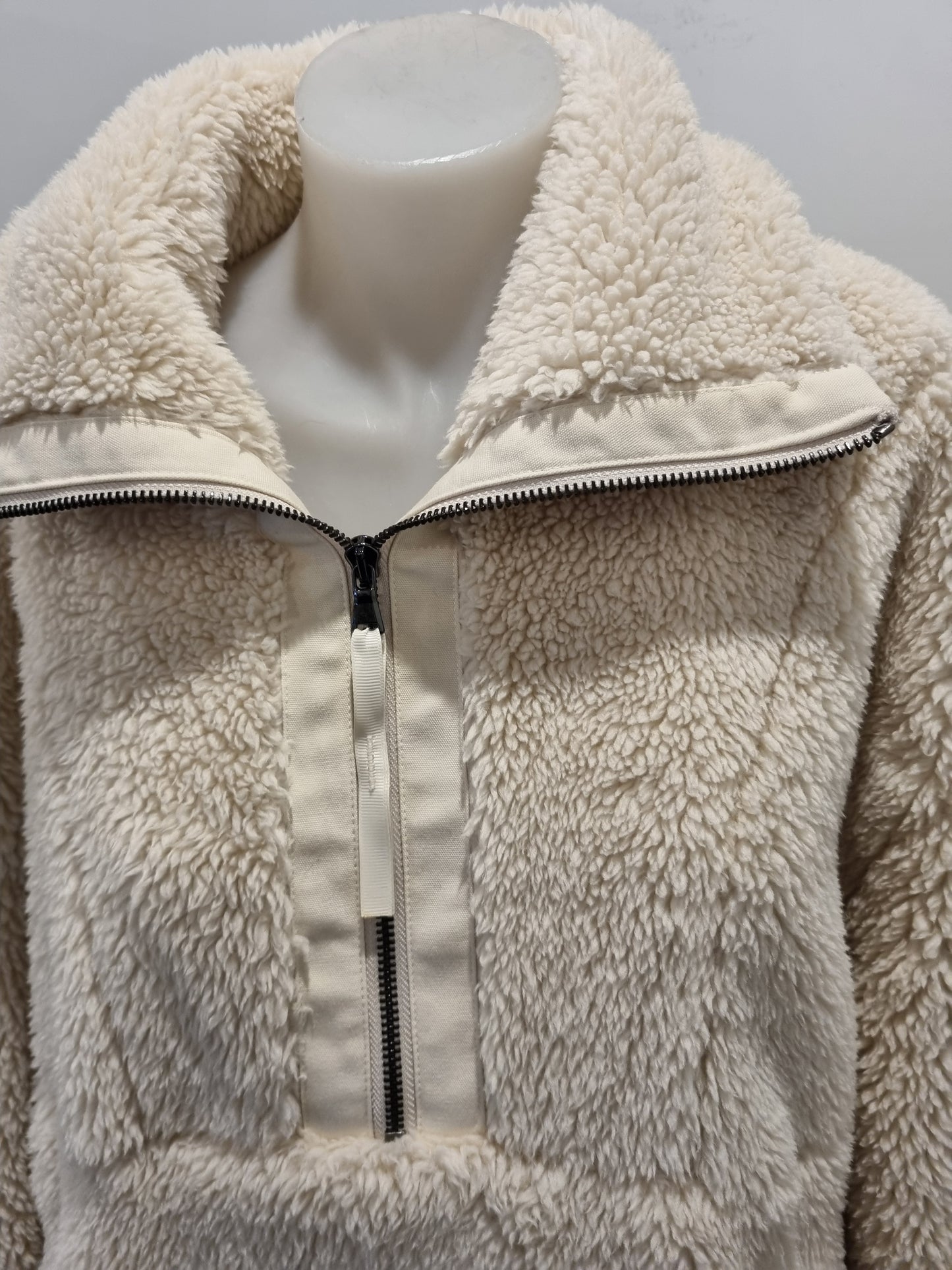 Varley Posey Sherpa Fleece - Size L