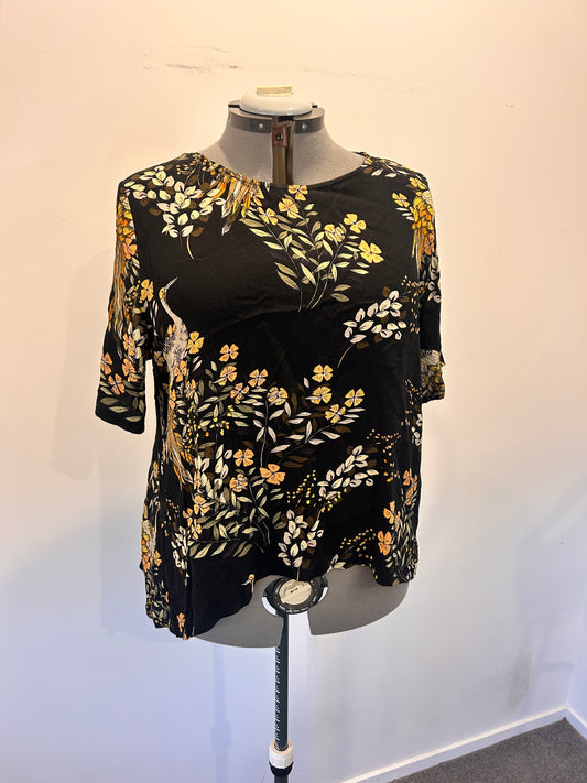 Whistle Top - Size 18  (petite)