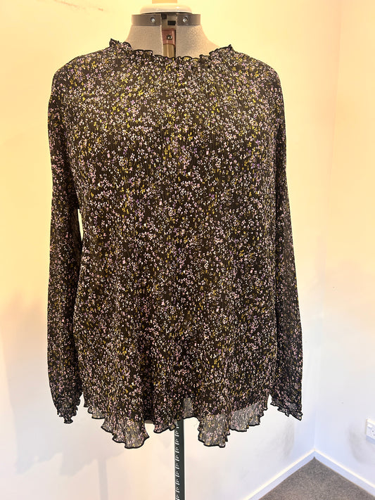 Gloss (by Shineon) Top - Size 18 (BNWT)