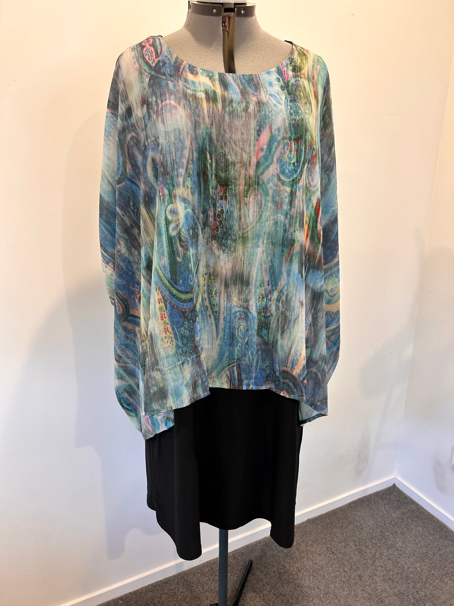 Sara Dress - Size 20