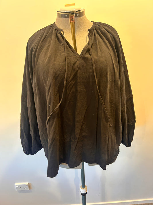 Betty Basics Top - Size 18 (BNWT)