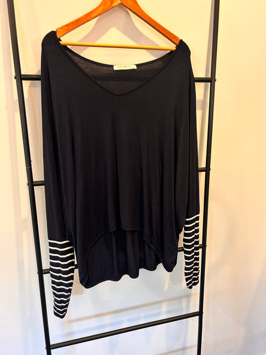 IvyBlu Top - Size 12