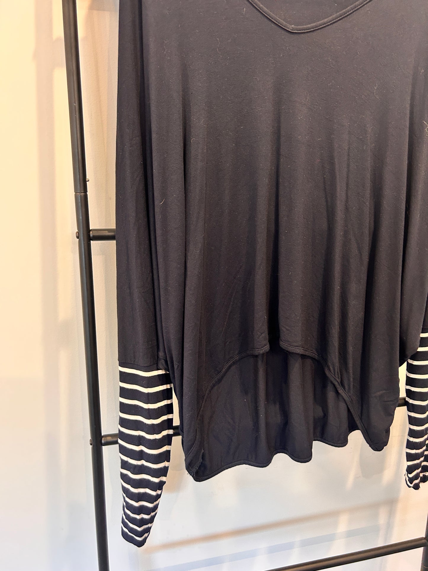 IvyBlu Top - Size 12