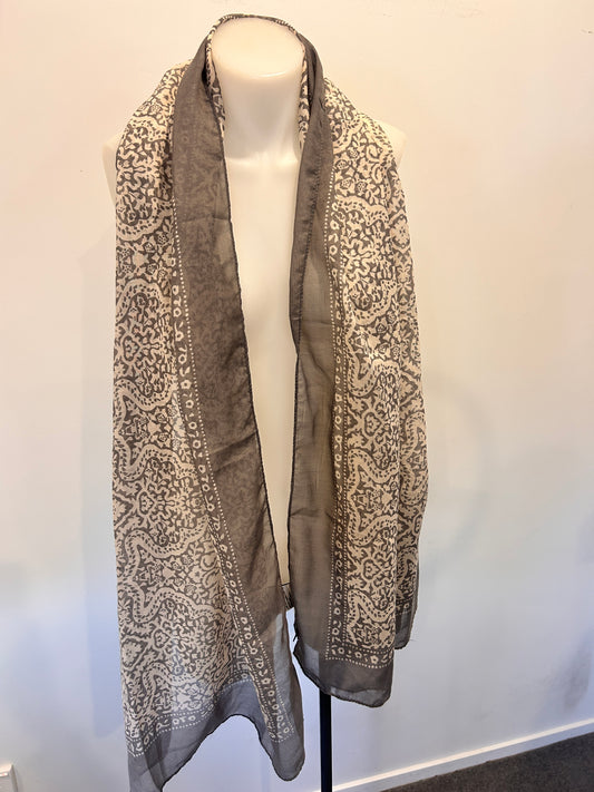 Brand Unknown Scarf - OS