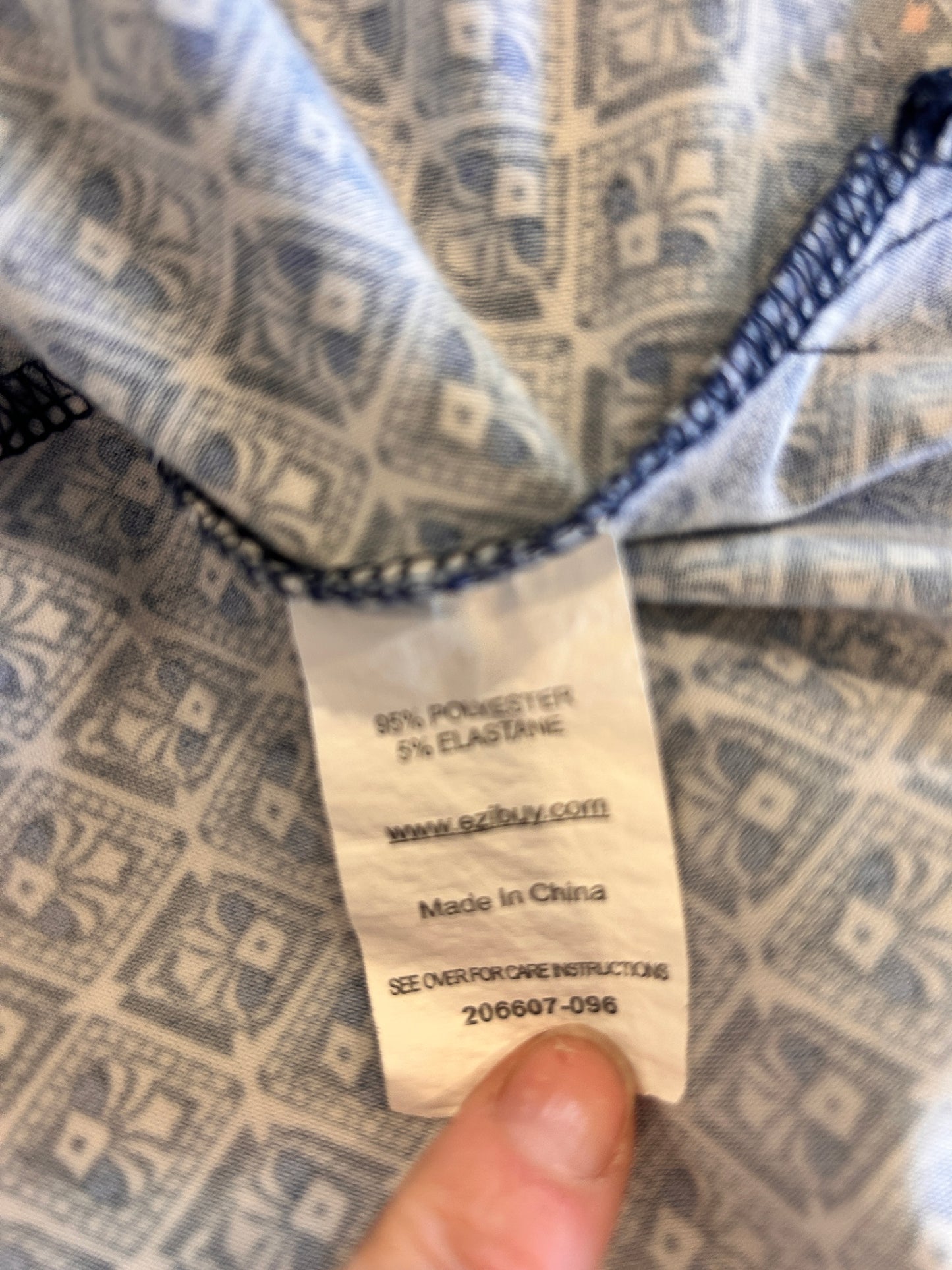 Sara Top - Size 22