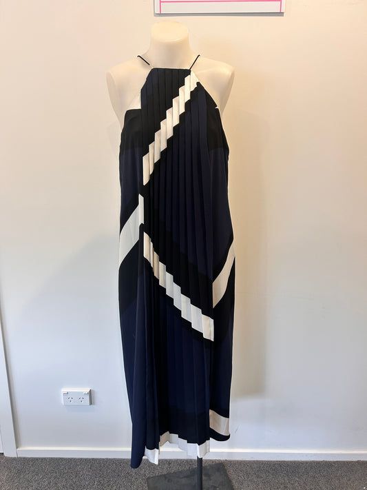 Country Road Pleat Dress - Size 8