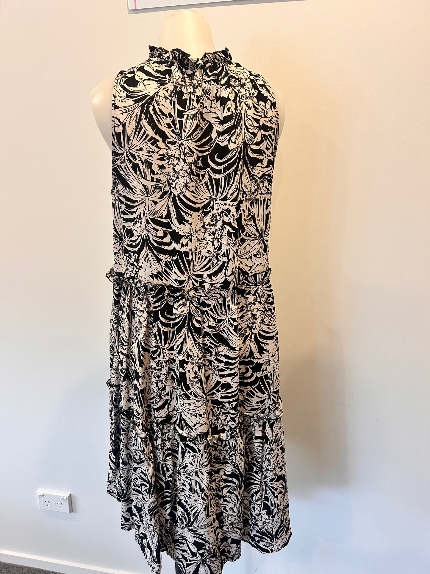 Decjuba Dress - Size M