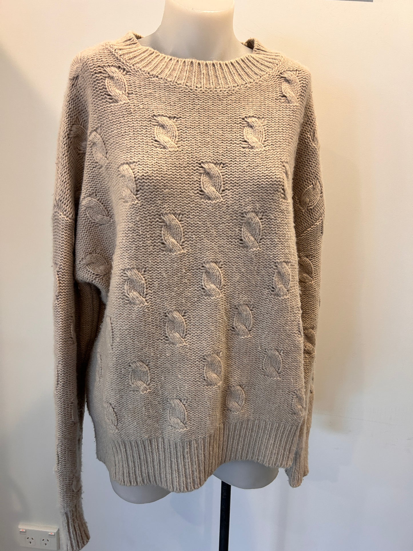Max Knit Jumper - Size M
