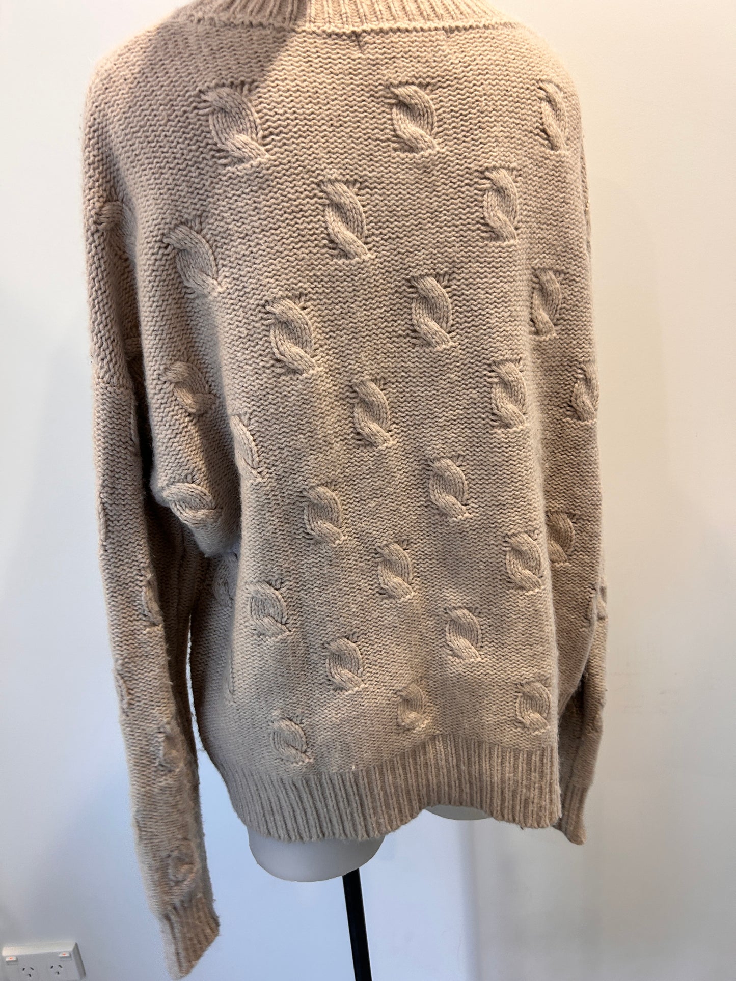Max Knit Jumper - Size M