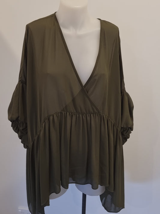 Pretty Basic Top - Size M/L